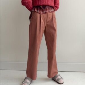 Urban Outfitters BDG Mia Straight Leg Slouch Chino Pant in TerraCotta Sz 0